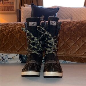 UGG Black and Gray Winter Boots with Cream Accents